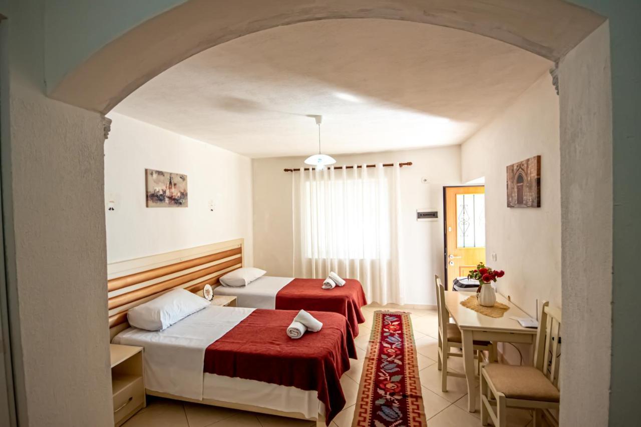 Guest House Garden Gjirokaster Luaran gambar