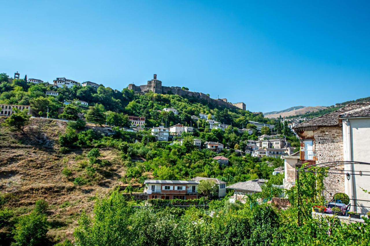 Guest House Garden Gjirokaster Luaran gambar