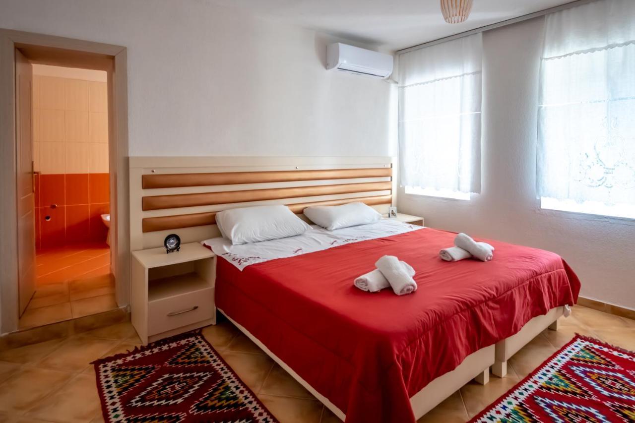 Guest House Garden Gjirokaster Luaran gambar